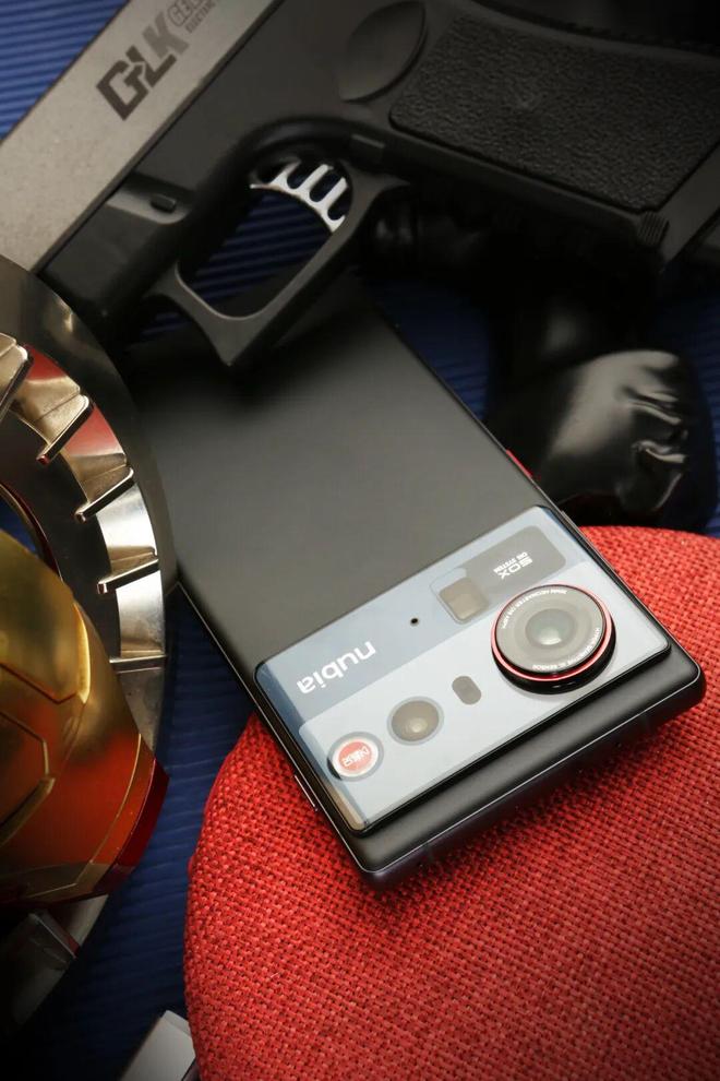 ”！努比亚 Z80 Ultra深度体验CQ9电子网站一台不妥协的“街拍游戏机(图2)