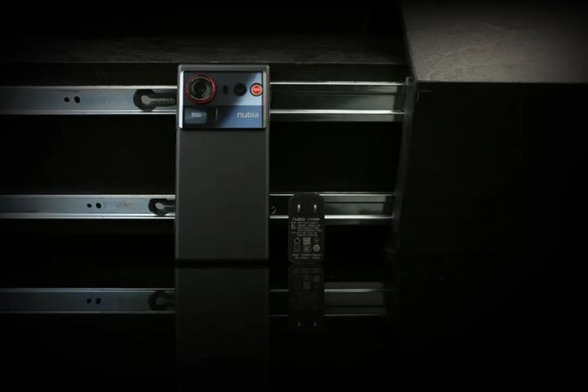 ”!努比亚 Z80 Ultra深度体验CQ9电子网站一台不妥协的“街拍游戏机(图11) ”!努比亚 Z80 Ultra深度体验CQ9电子网站一台不妥协的“街拍游戏机(图11)