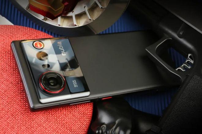 ”！努比亚 Z80 Ultra深度体验CQ9电子网站一台不妥协的“街拍游戏机(图13)